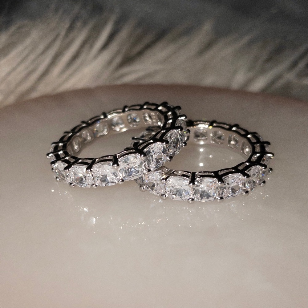 Waterproof Tarnish Proof Silver Diamond Ring - Picture 5 of 7